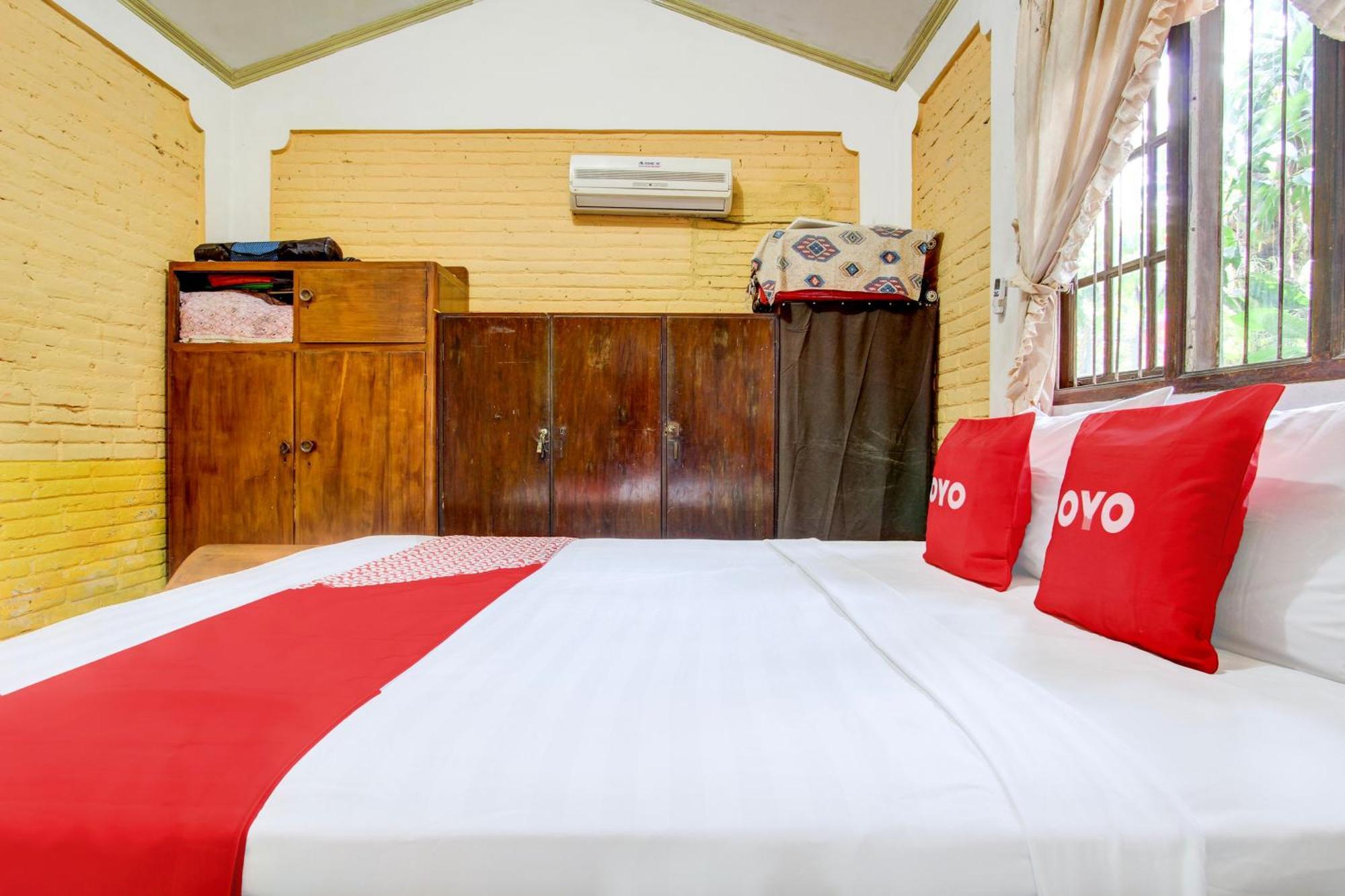 Oyo 94000 Omah Citra Genia Homestay Ngaglik Buitenkant foto